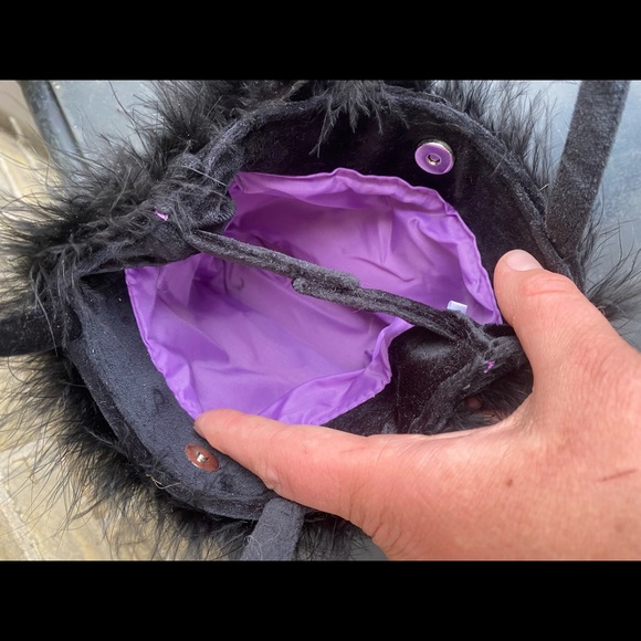 Velour and Marabou Fur Black Cocktail Purse, Vintage y2k - Picture 6 of 7